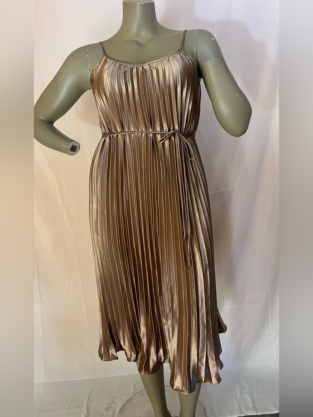 Dress Forum Metallic Pleated Midi Dress in Champagne Gold